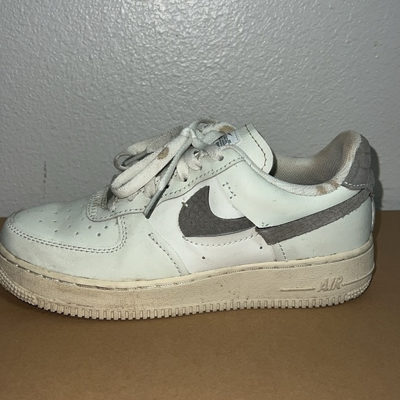 Nike Air Force 1 Low LXX
Sea Glass Python (Women's) - Picture 2 of 11